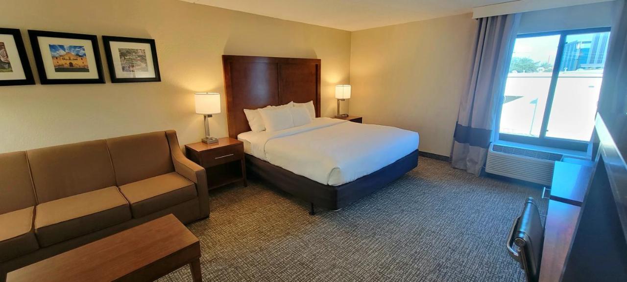 Spark By Hilton San Antonio Airport Exterior foto