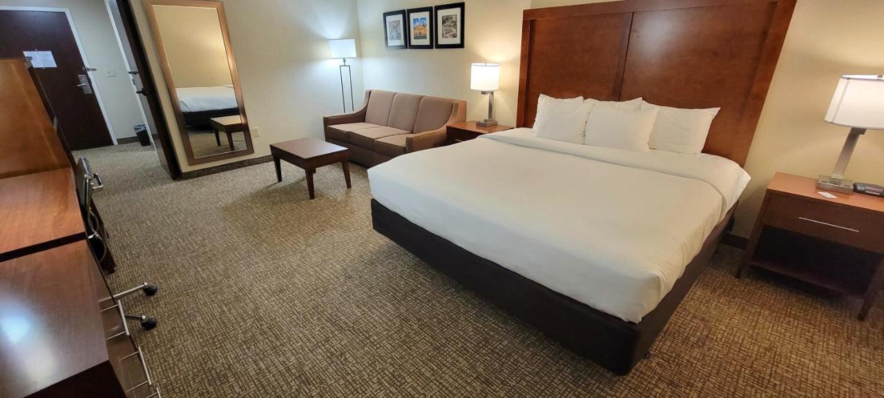 Spark By Hilton San Antonio Airport Exterior foto